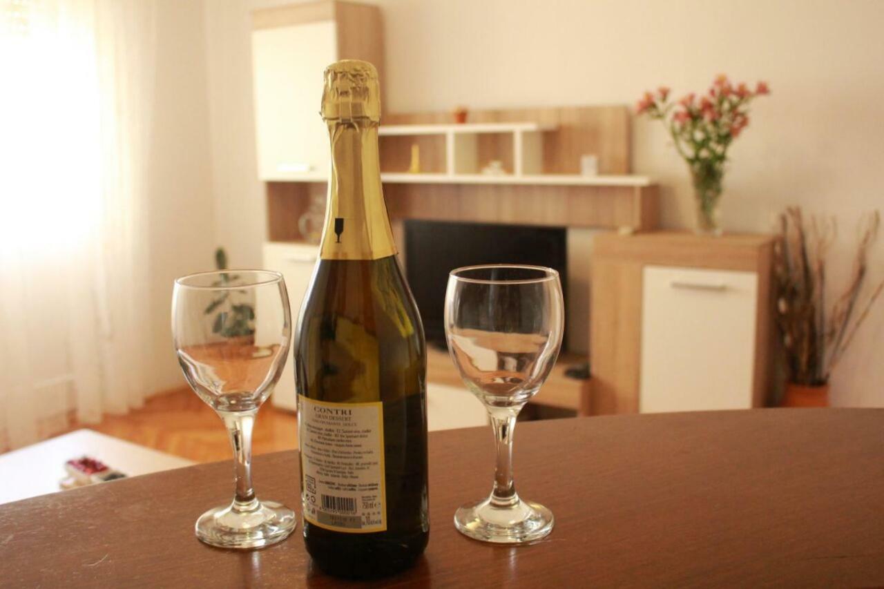 Apartment Monte Paradiso พูลา ภายนอก รูปภาพ